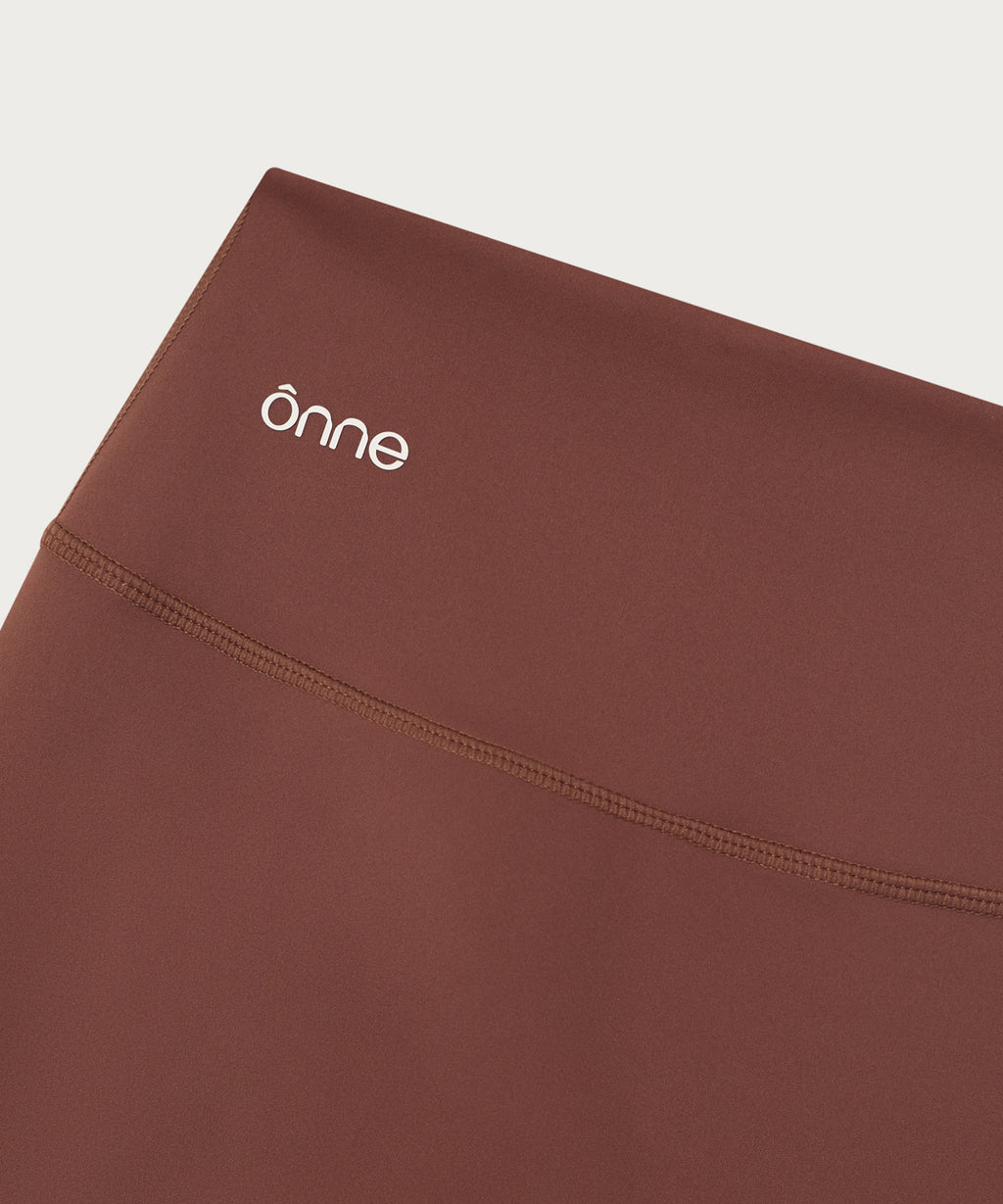 Nyra Leggings in Chocolate Brown, ÔNNE activewear