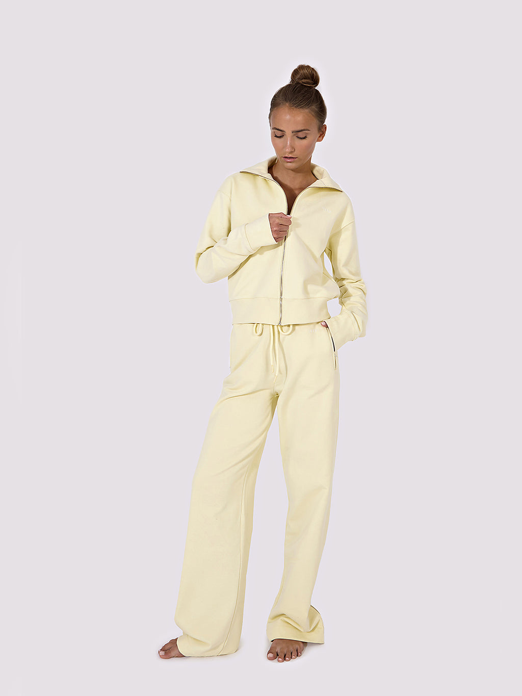 Mara Joggers in Creamy Yellow, ÔNNE activewear
