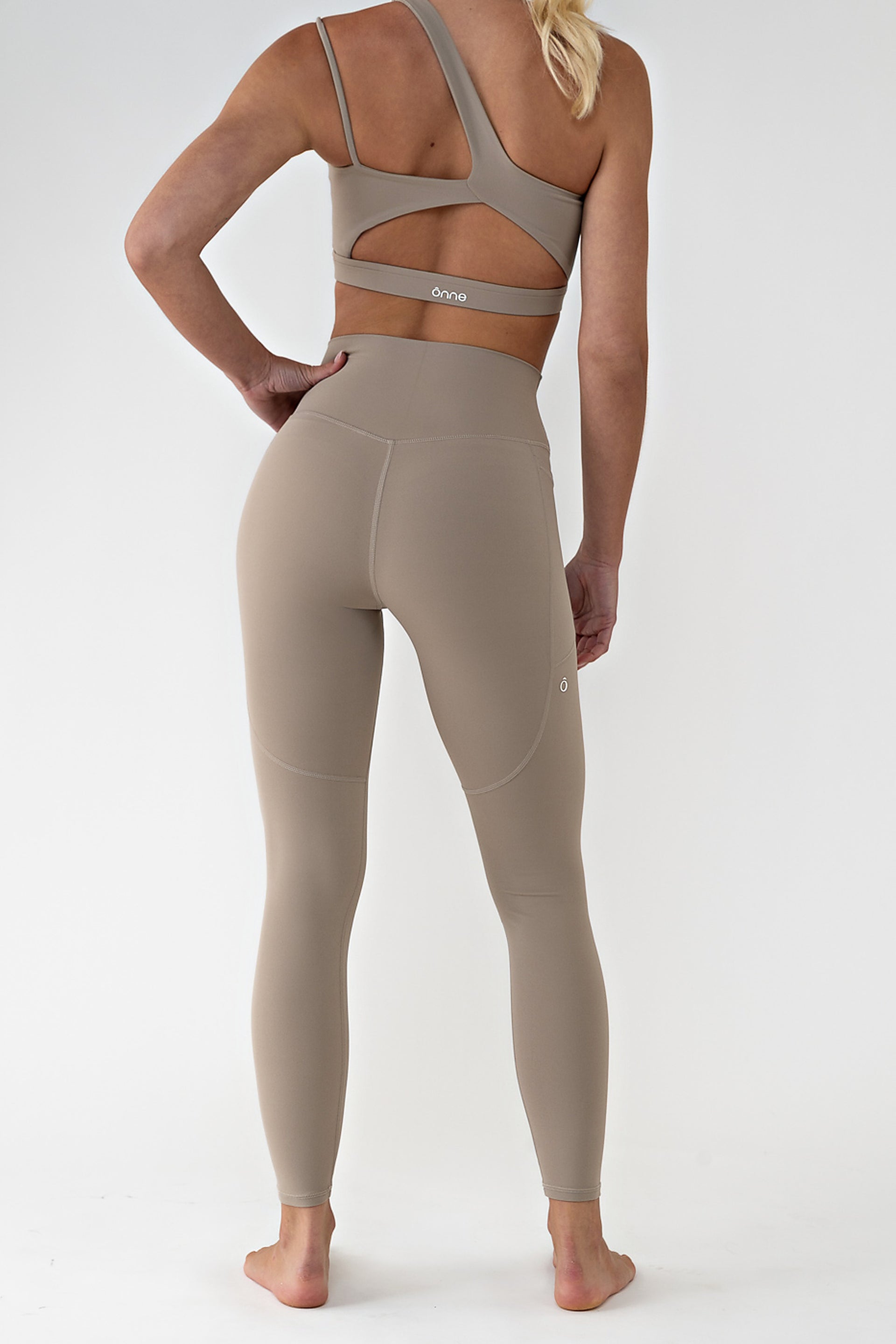 Bark Leggings in Sand Brown, ÔNNE activewear