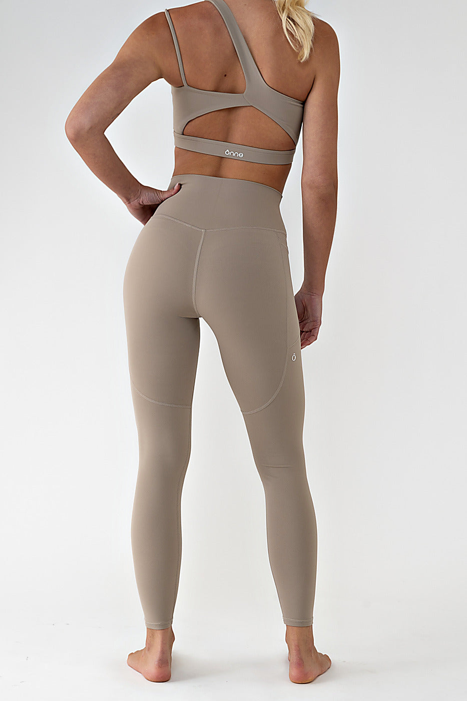 Bark Leggings in Sand Brown, ÔNNE activewear