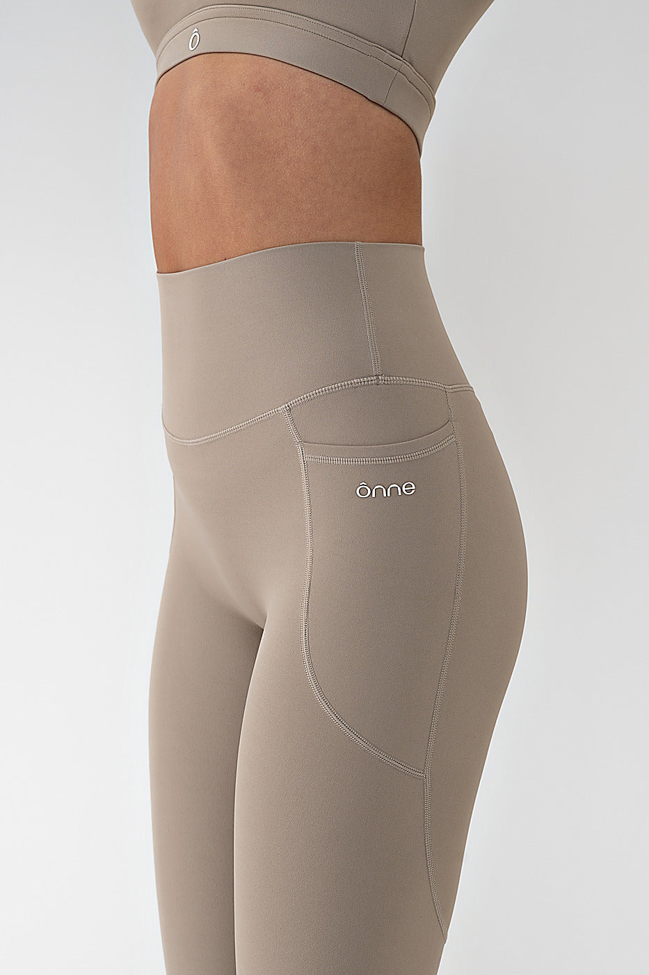 Bark Leggings in Sand Brown, ÔNNE activewear