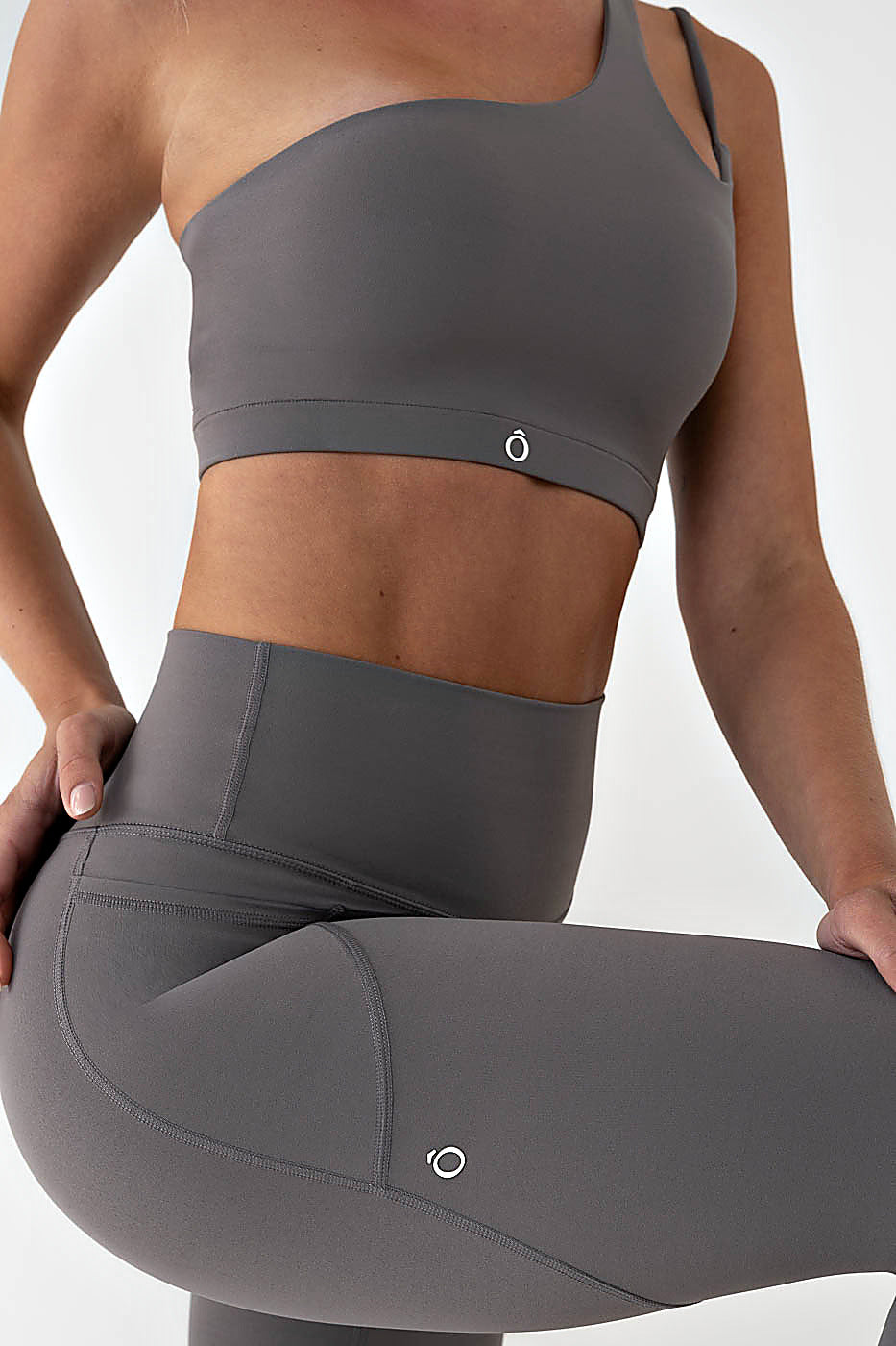 Bark Leggings in Ultimate Gray, ÔNNE activewear