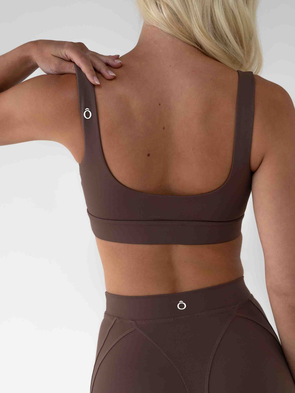 Cinder Shorts in Dark Brown, ÔNNE activewear