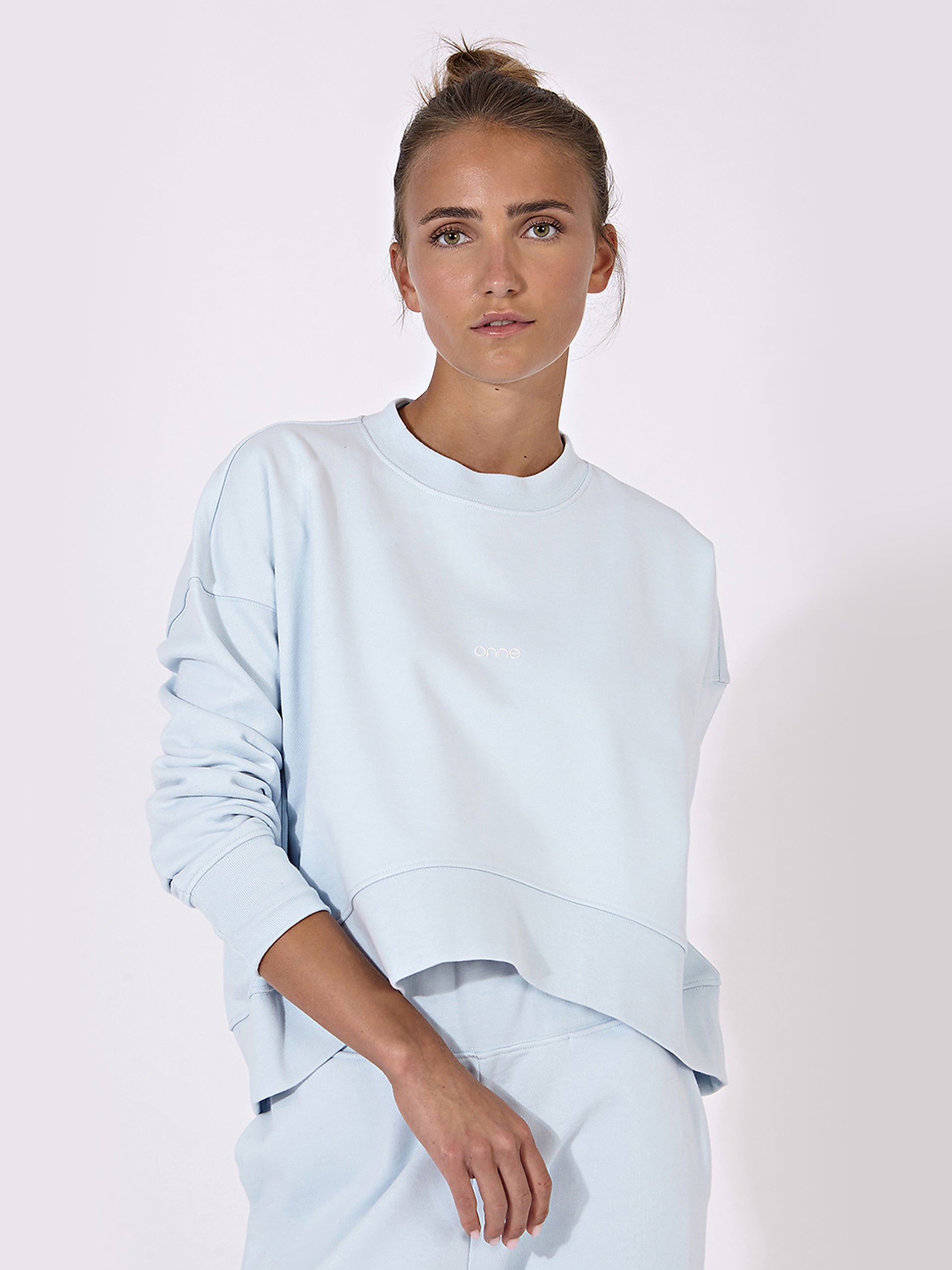 Elara Hoodie Baggy in Water Blue, ÔNNE activewear
