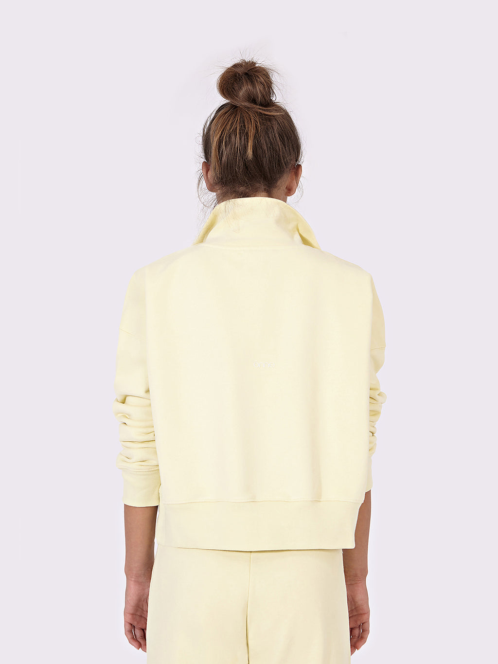 Luma Hoodie Half in Creamy Yellow, ÔNNE activewear
