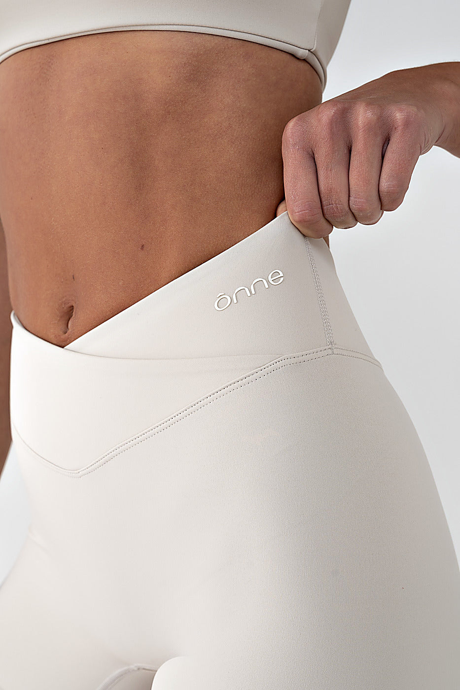 Marlo Shorts in Light Khaki, ÔNNE activewear