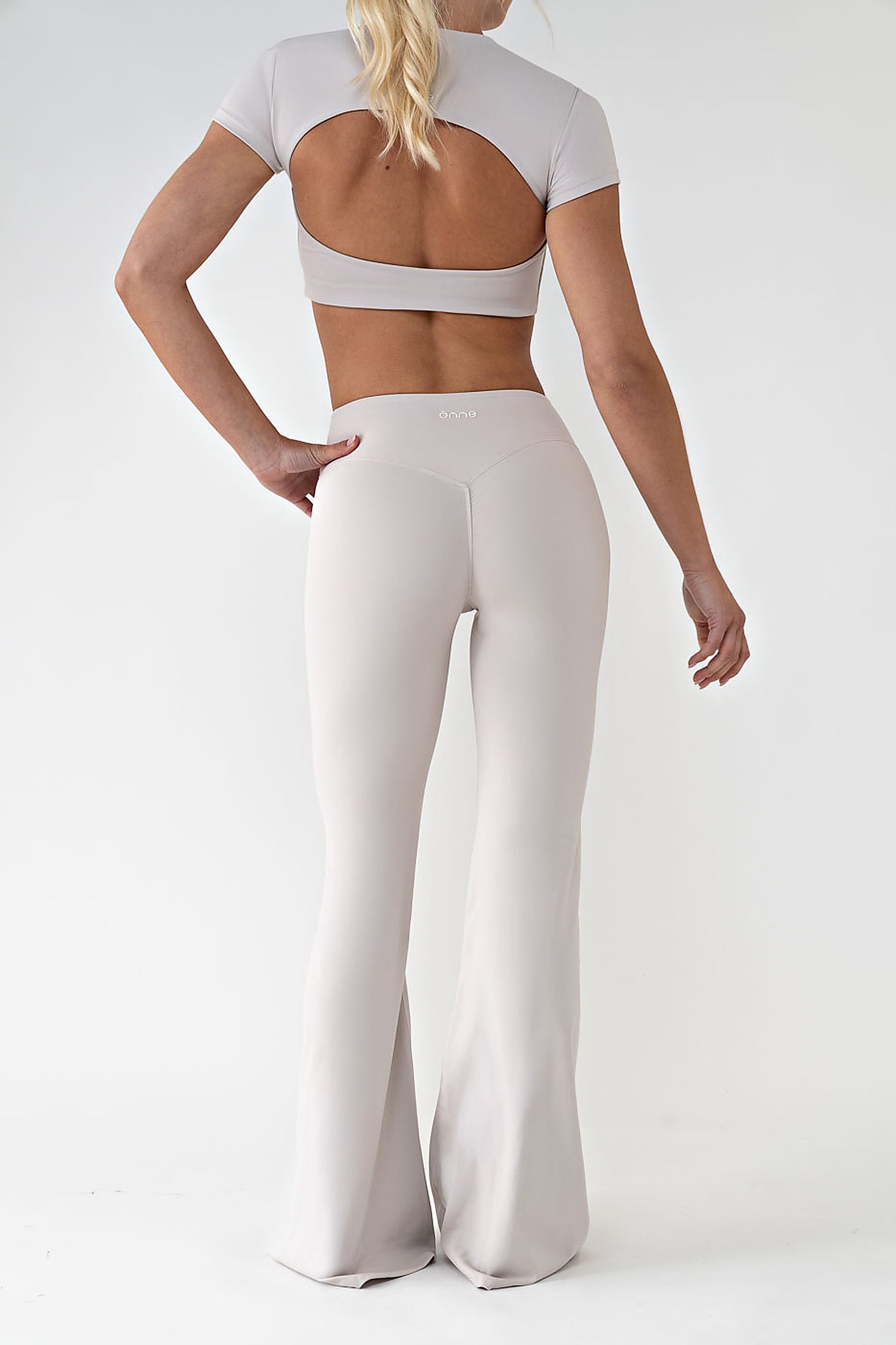 Nina Top in Gray apricot, ÔNNE activewear