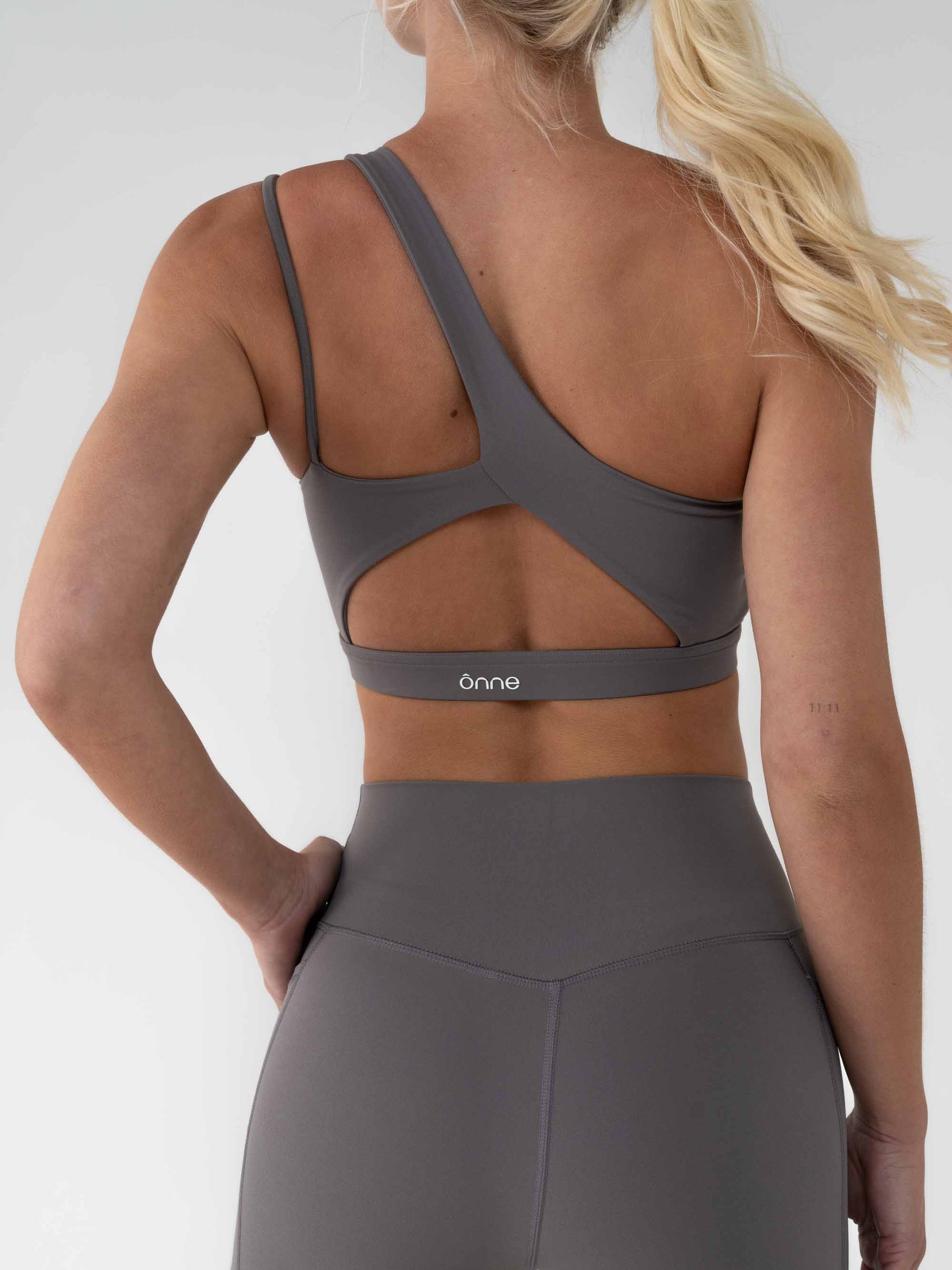 Nora Top in Ultimate Gray, ÔNNE activewear
