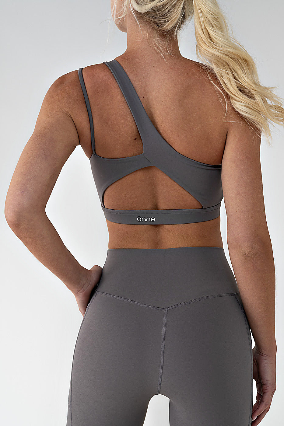 Nora Top in Ultimate Gray, ÔNNE activewear