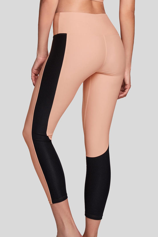 Nude Black