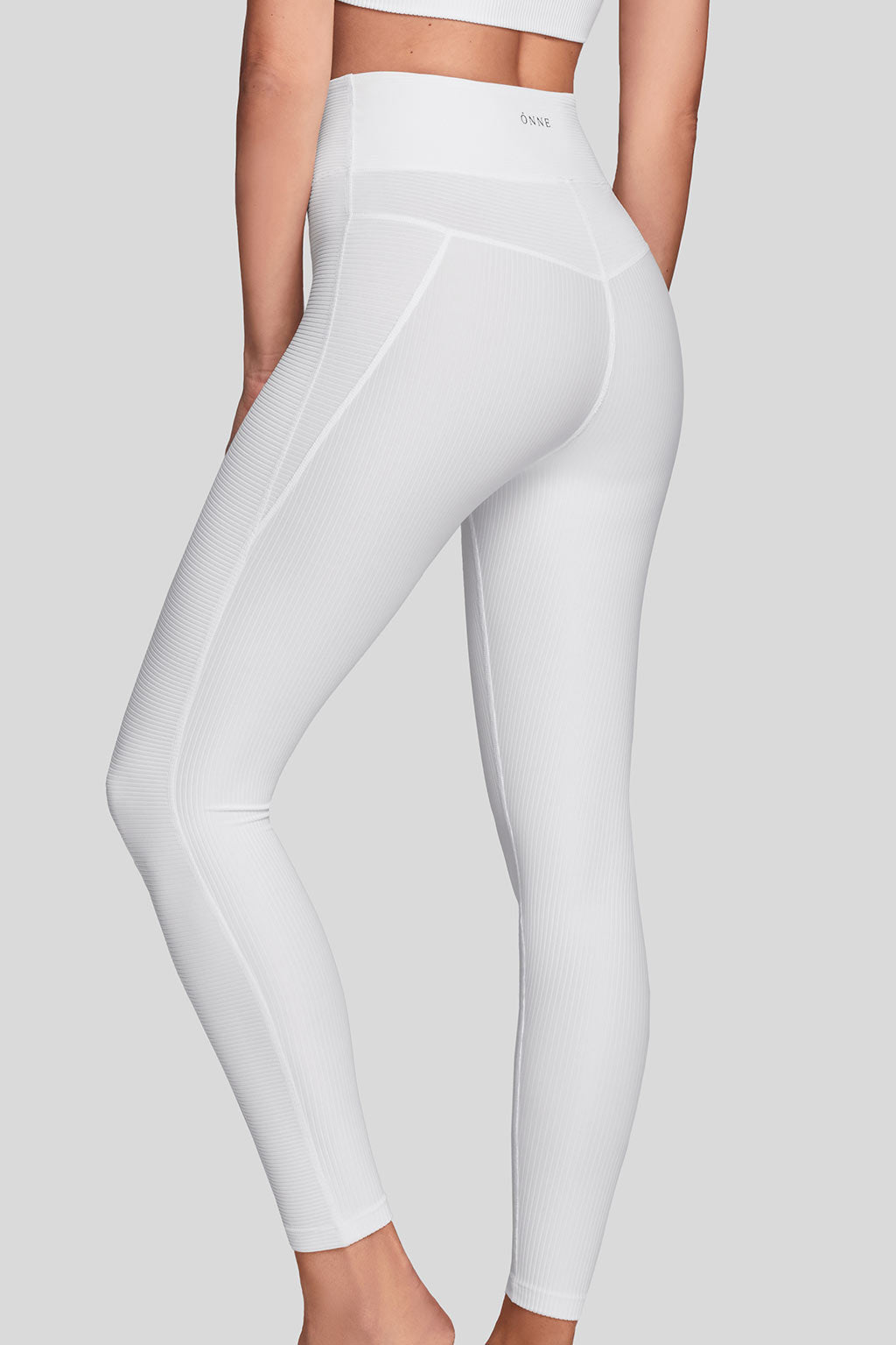 Zoe Leggings in White, back view, ÔNNE activewear