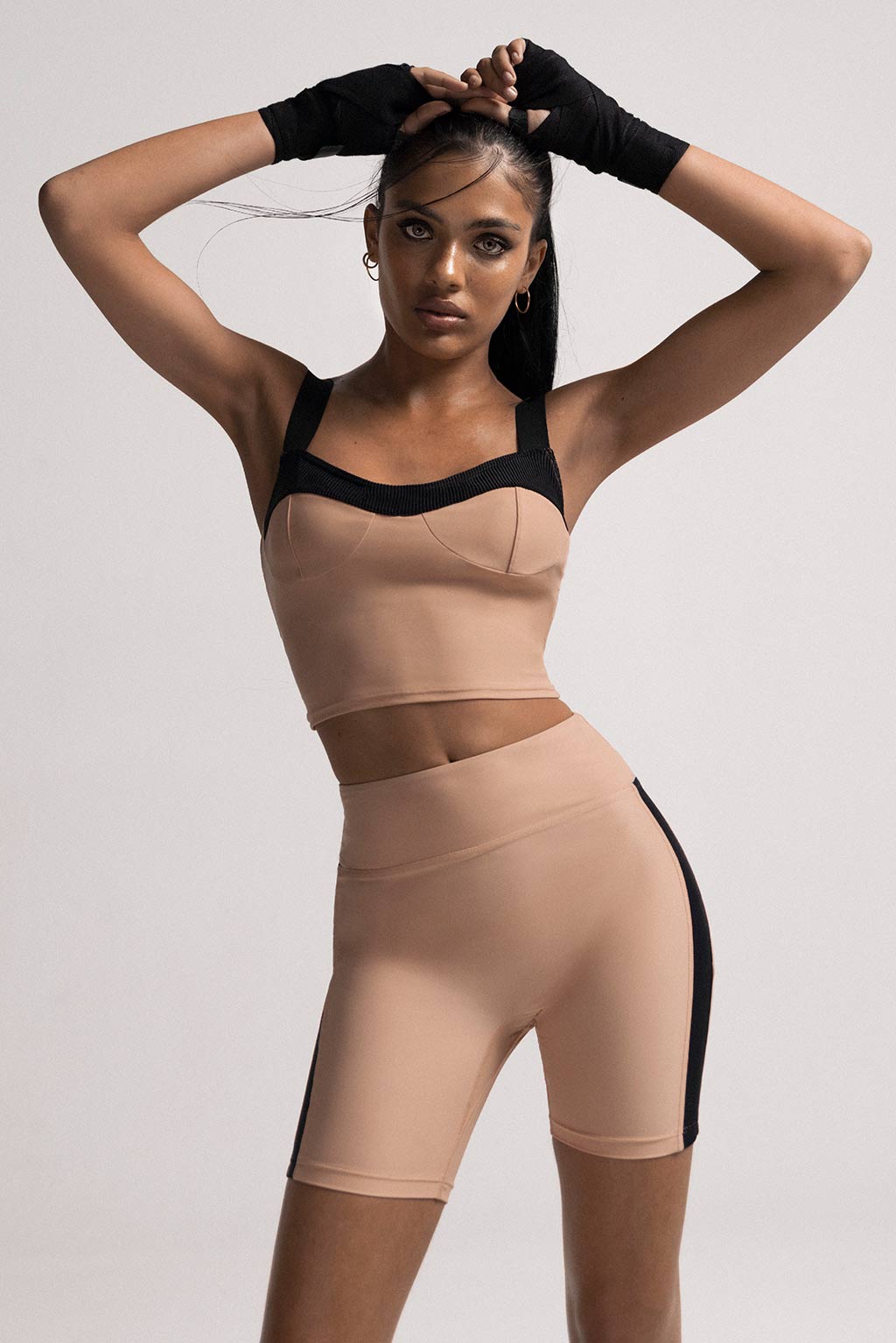 Nude Black
