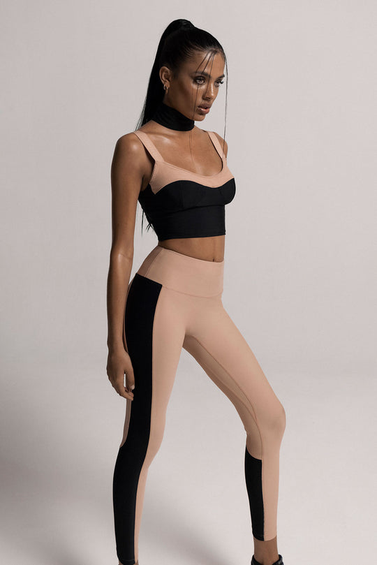Nude Black
